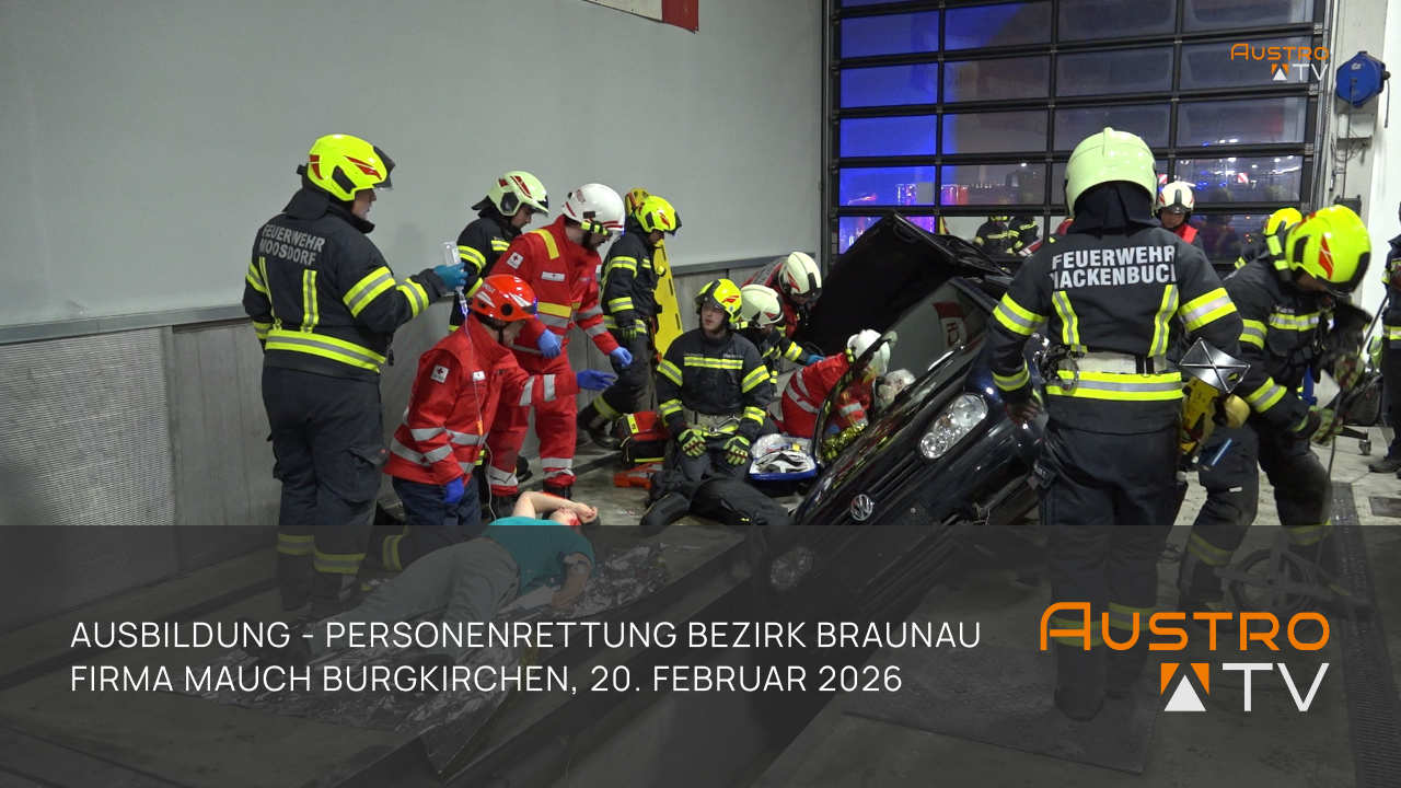 Personenrettung - Ausbildung der Feuerwehr bei Firma Mauch in Burgkirchen OÖ