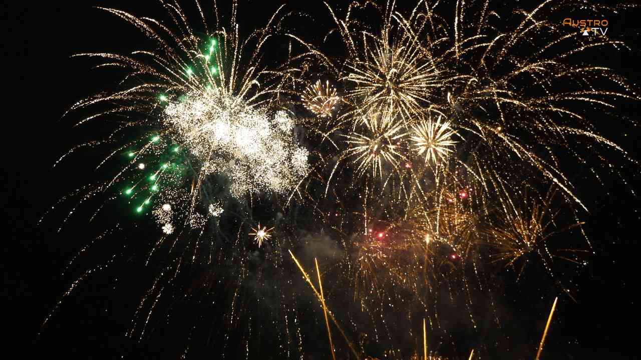 Feuerwerk 2026 in Weng im Innkreis: Pyro-Testschießen erleuchtete den Nachthimmel