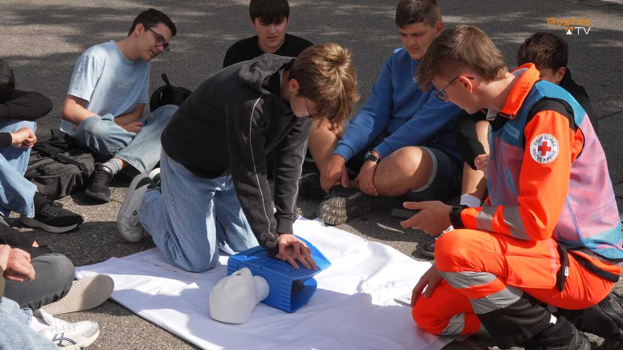 Reanimation-Flashmob 2026 Braunauer Stadtplatz